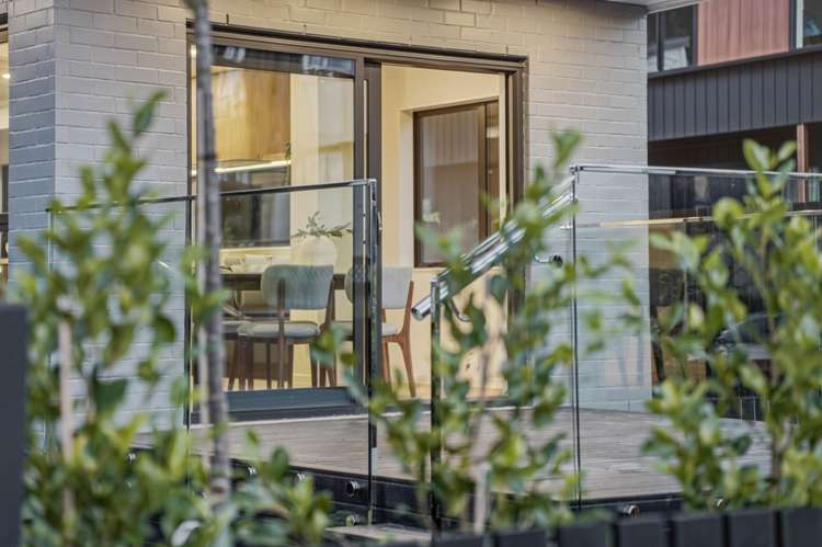 46A Range View Road Mt Albert_25