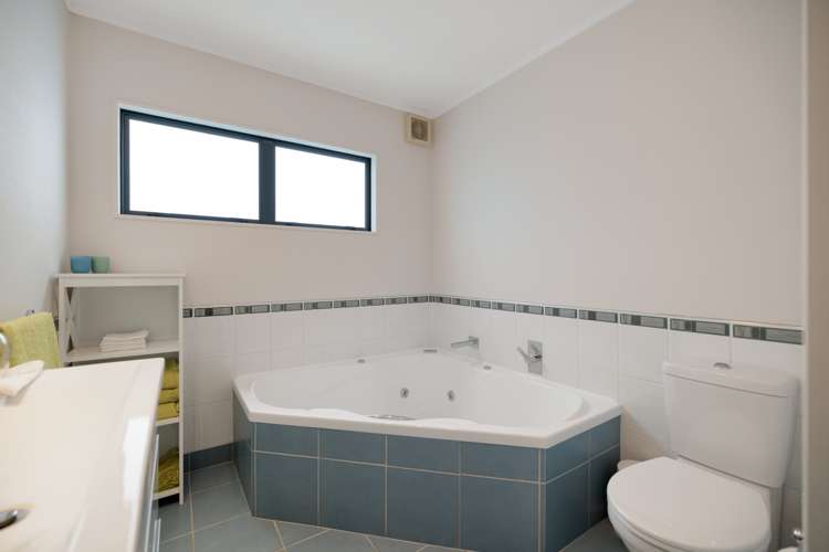 1008 Papamoa Beach Road Papamoa_11