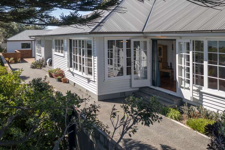 1 Rosetta Road Raumati South_1