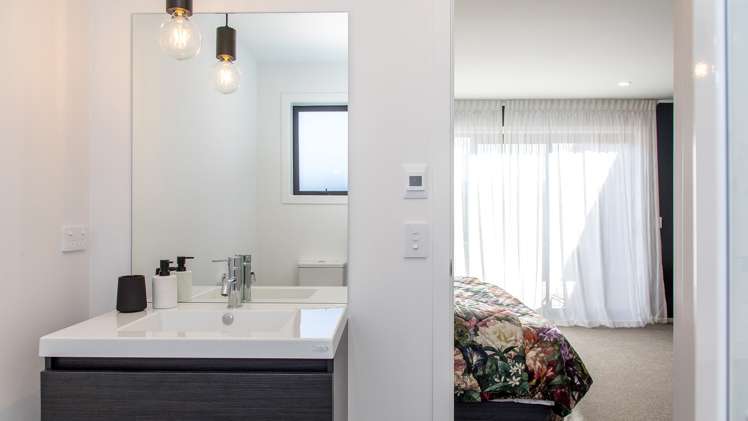 5 Bannister Street Jacks Point_8