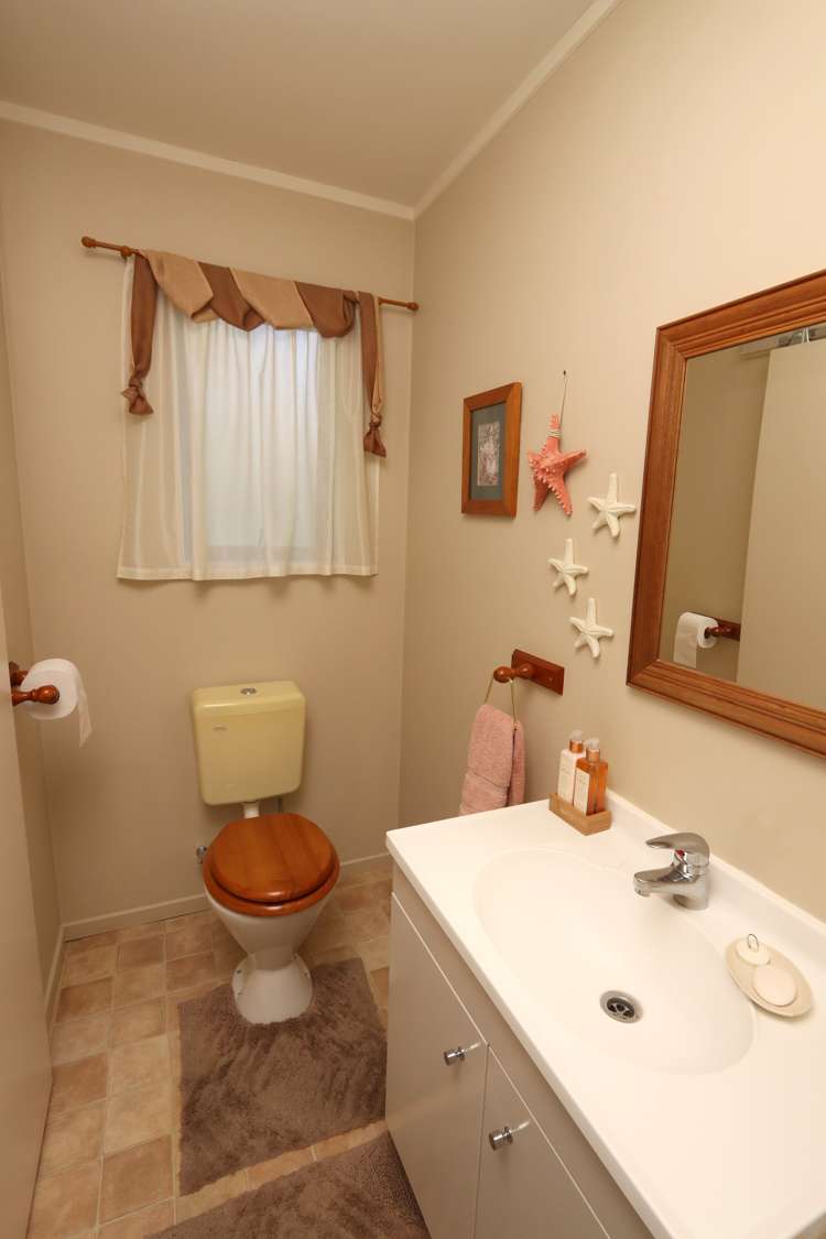 481 West Street Allenton_17