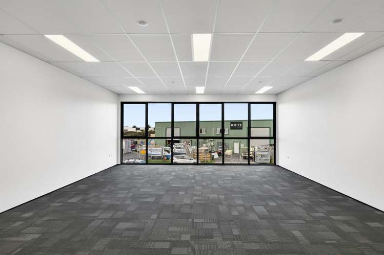 1/6 Market Place Papamoa_14