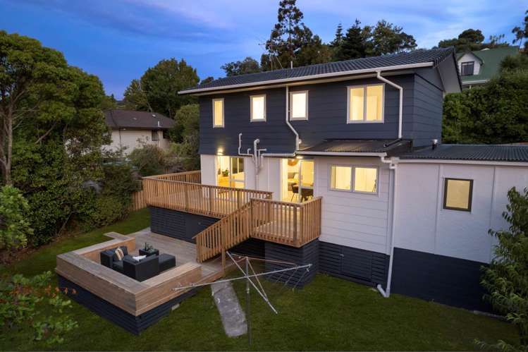 2/7 Louise Place Browns Bay_23