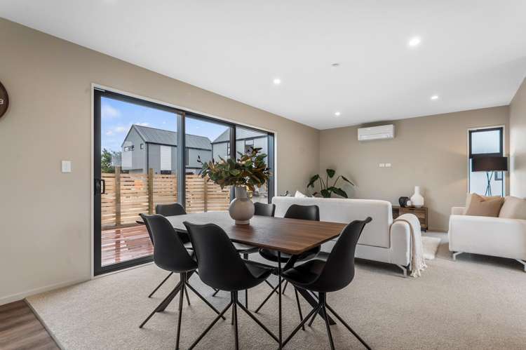 1/30 George Street Rolleston_7