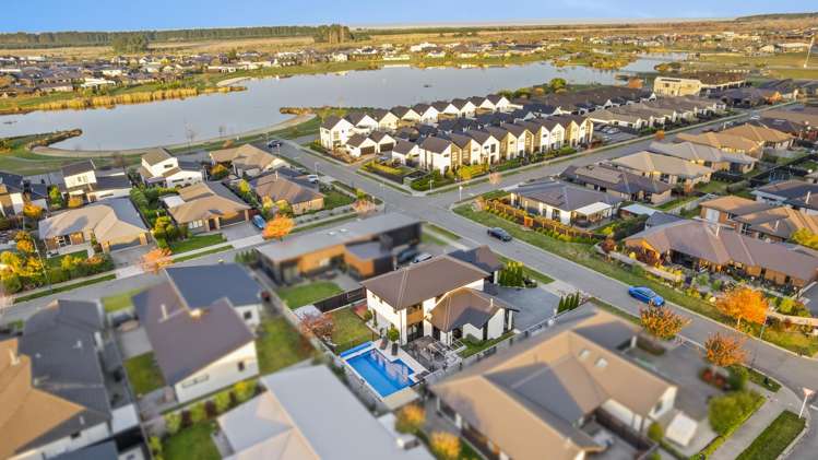 8 Chimera Street Pegasus_43