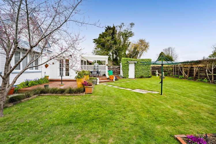 20 Pembroke Road West Stratford_26