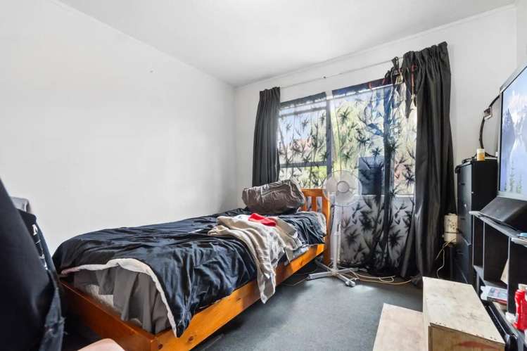1/20 Burundi Avenue 10664_5