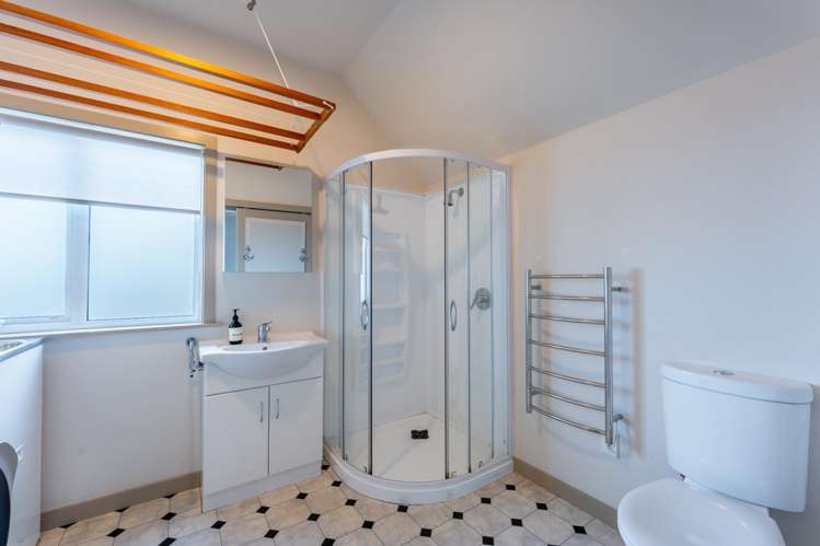 194 Le Cren Street Seaview_19