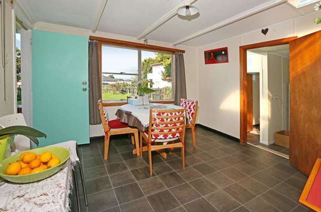 127 Te Atatu Road Te Atatu South_1