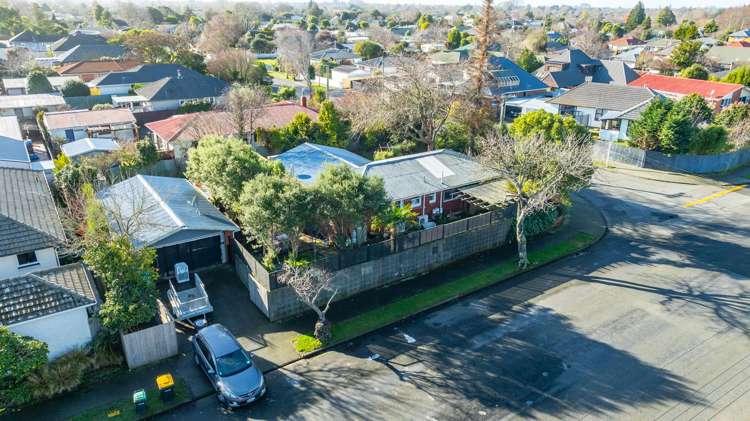 24 Staveley Street Avonhead_12