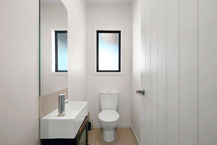 8 Ashwick Terrace Huntington_19