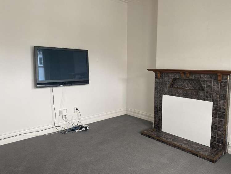 352 South Road 10263_7