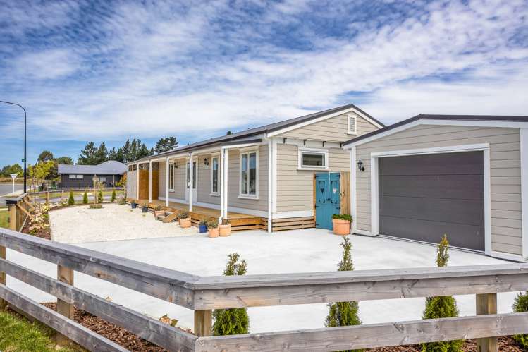 1 Quinn Crescent Woodend_10