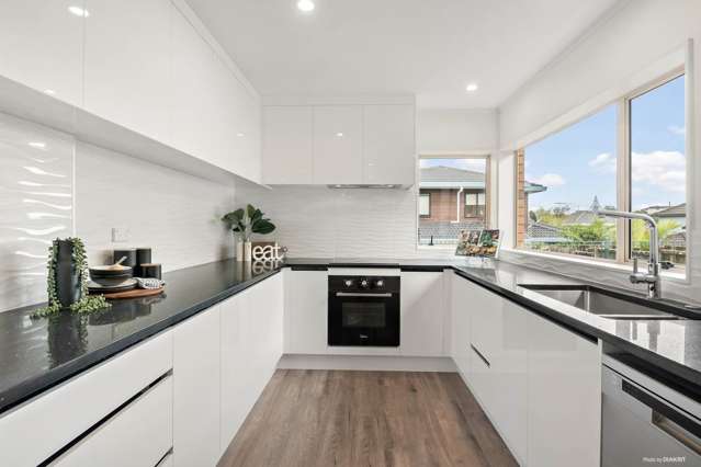 2/4 Delamare Court Sunnynook_3