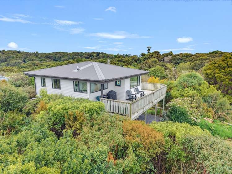 25 & 27 Totara Street Kaka Point_5