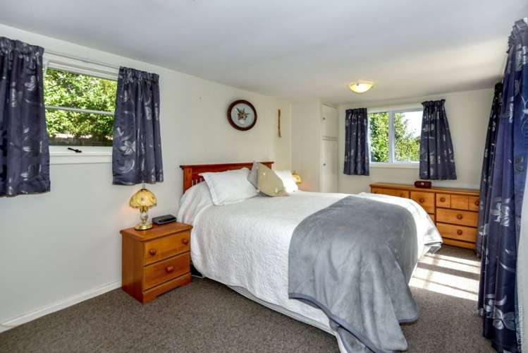 73 Pacific Drive Southbridge_21