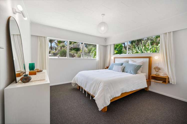 217 Motutara Road Muriwai_13