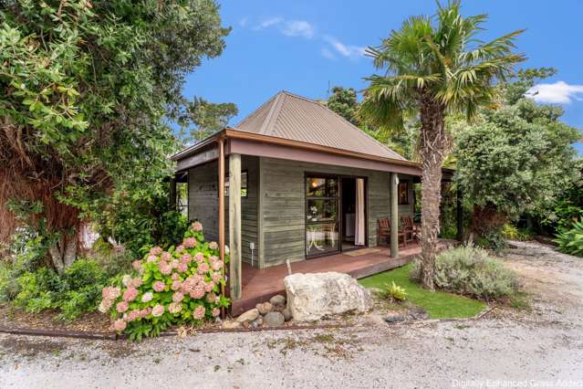 Harbour-Side Hideaway in the Heart of Tairua