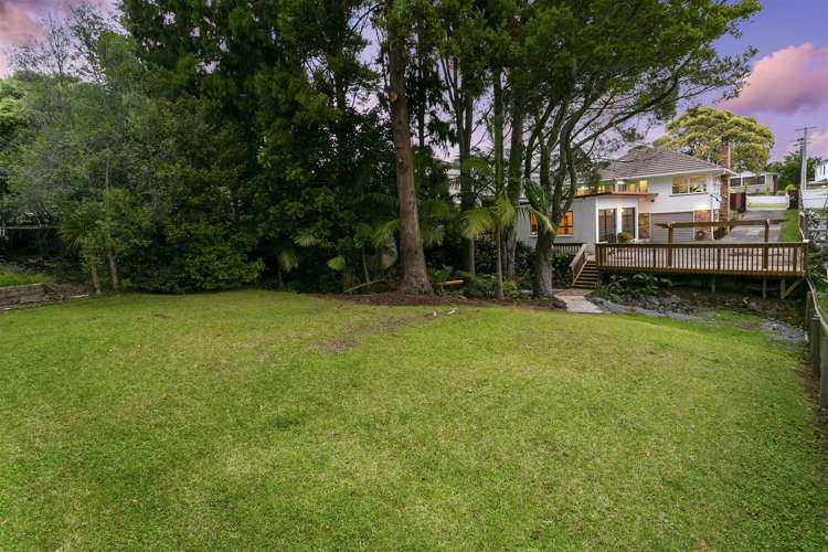 32 Windermere Crescent Blockhouse Bay_17