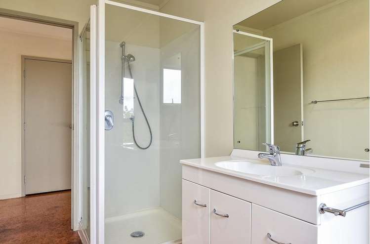 76 Central Park Drive 11401_5