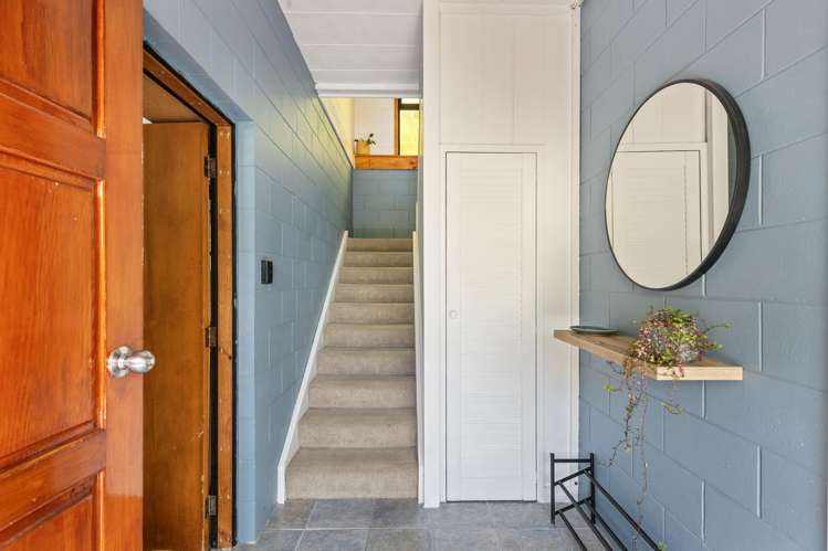 13 Lindaver Grove Merrilands_21