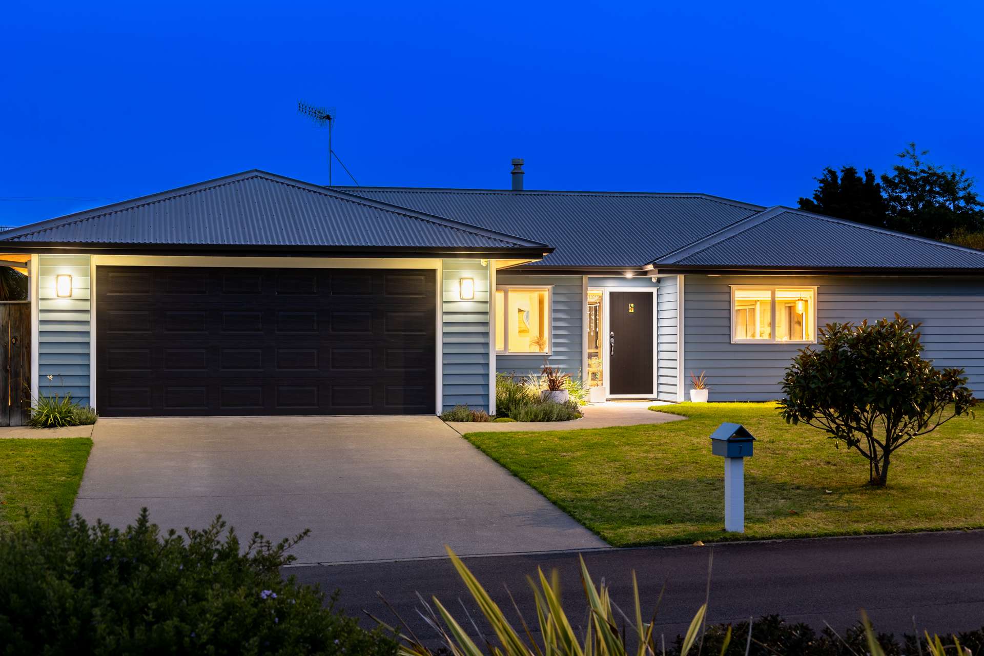 7 Simpson Crescent Raumati Beach_0