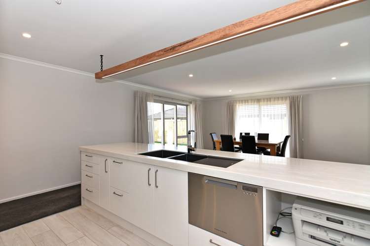 65 Hart Road Richmond_14