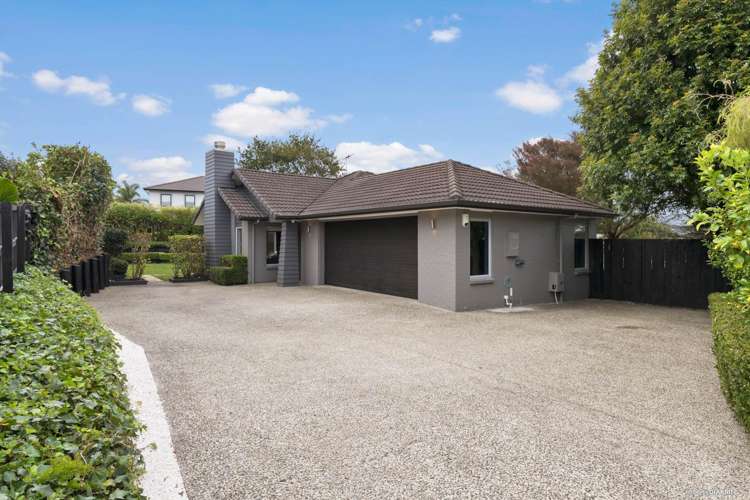 1b Gracechurch Drive Flat Bush_19