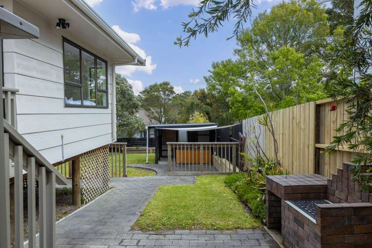 59 Brian Crescent Stanmore Bay_16