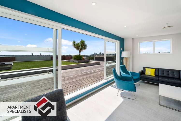 01/54g Surrey Crescent Grey Lynn_15