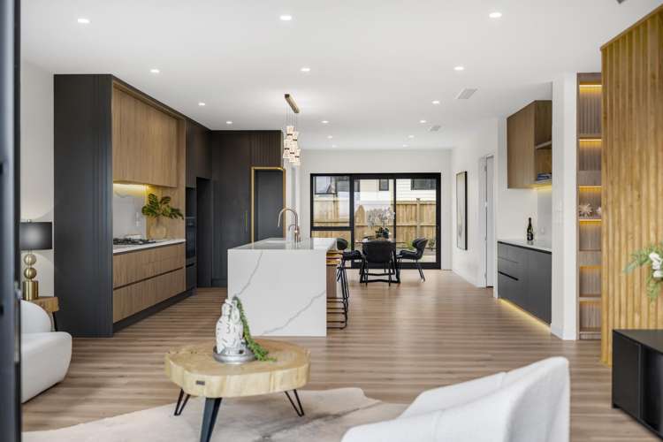 10 Mill Hill Close Flat Bush_12