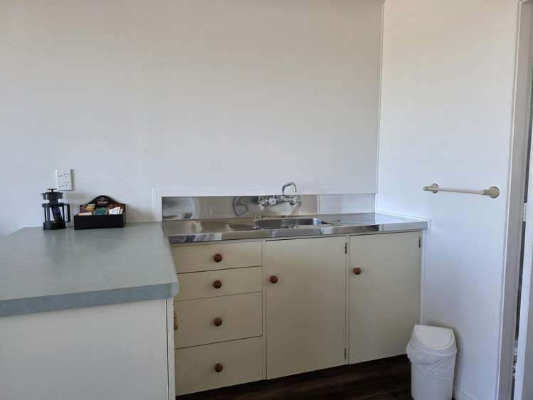 2/102 Tamamutu Street Central_4