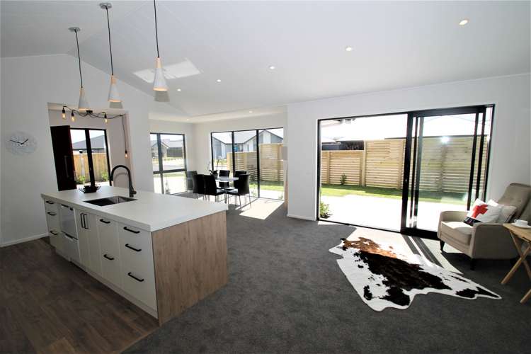 44 Anderton Crescent Mosgiel_4