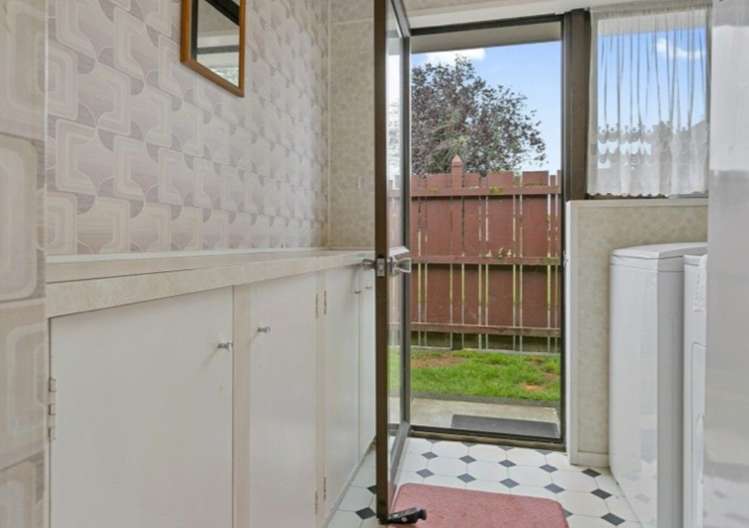 10 Conrad Place Leamington_5