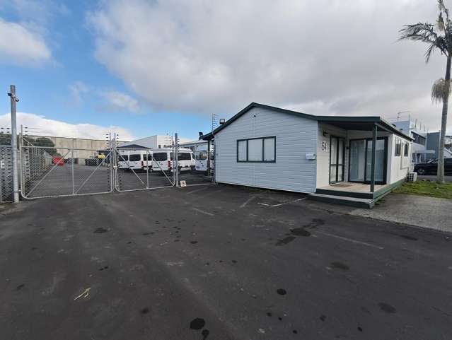 64 and 64A Wall Road Penrose_1