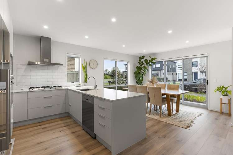 27 Riria Crescent Takanini_7