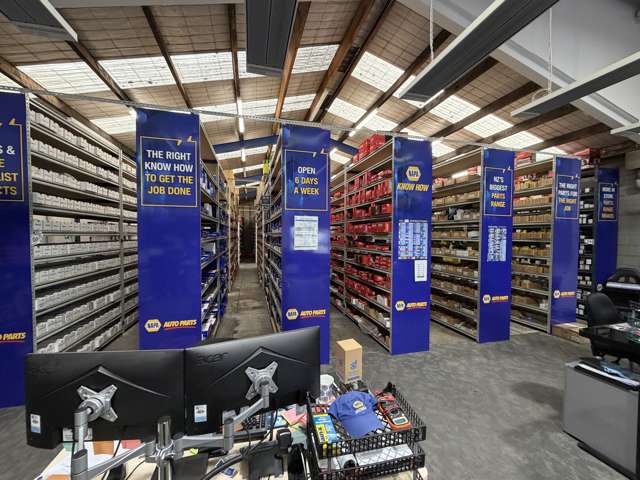 206 Main South Road Hornby_2