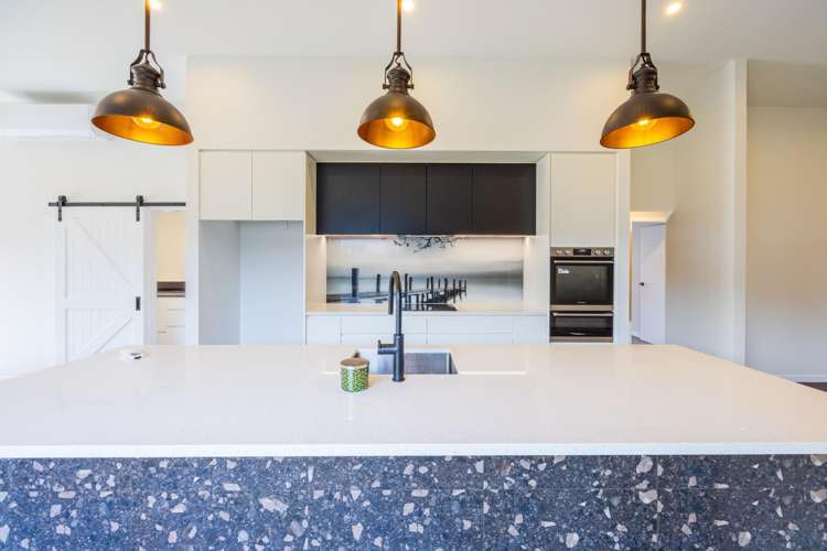 8 Holyrood Terrace_2