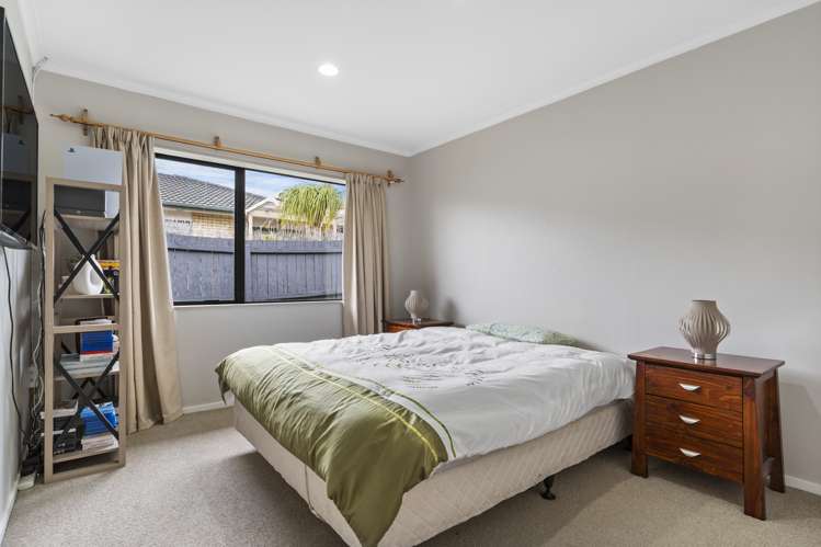 14 Flora Place Wattle Downs_7