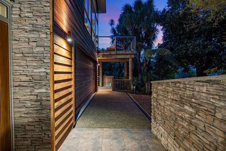 12 Leatham Avenue Strandon_41