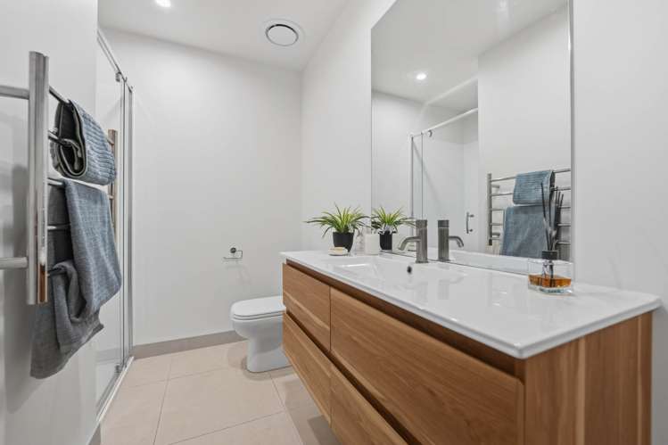 642B Massey Road Mangere_15