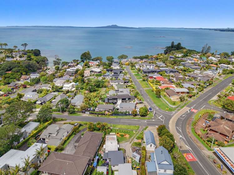 3/2 Rewi Street Torbay_10