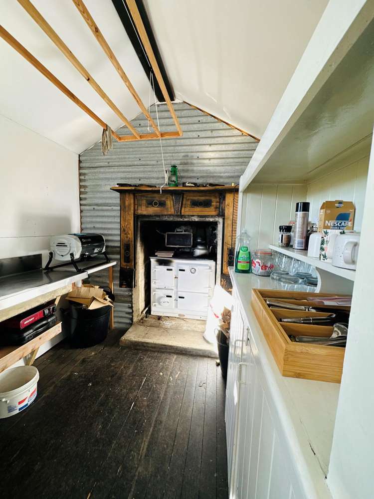 1109 Little Valley Road Alexandra_12