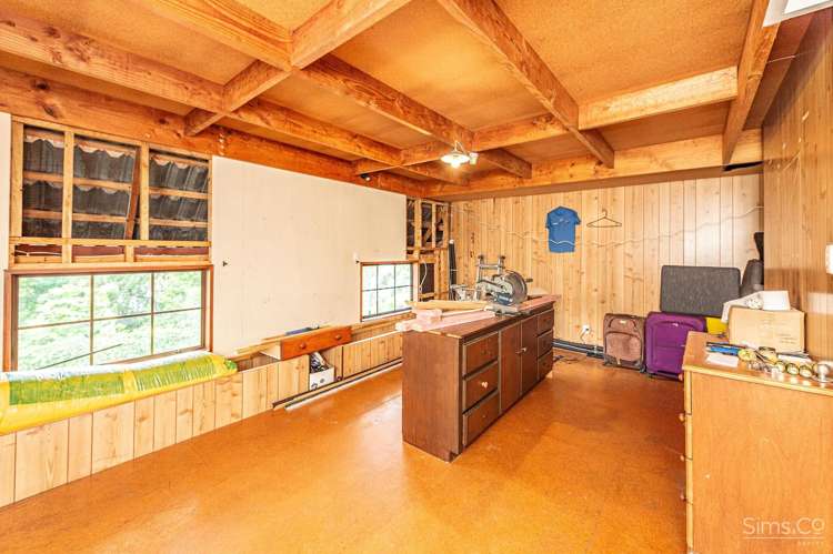 1a Brassey Road Saint Johns Hill_34