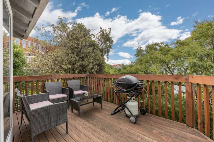 44 City Road Roslyn_15