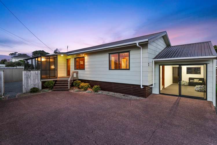 2/41 Strid Road Te Atatu South_0