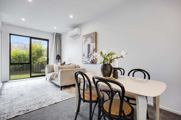 74 Glidepath Road Hobsonville_8