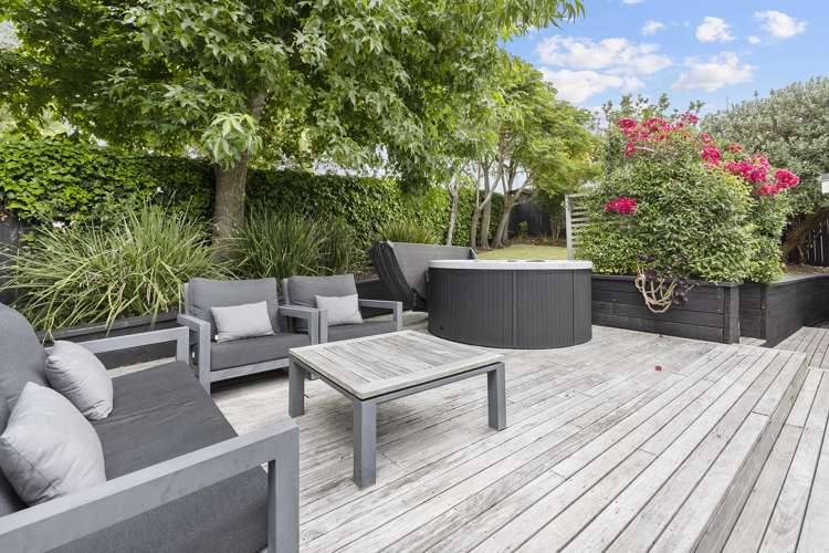 2/3 Glenfern Road Mellons Bay_6