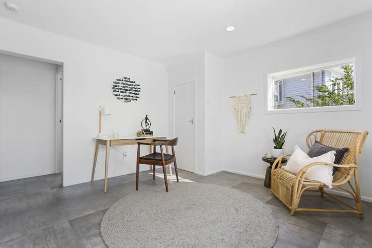 6 May Avenue Te Atatu South_6