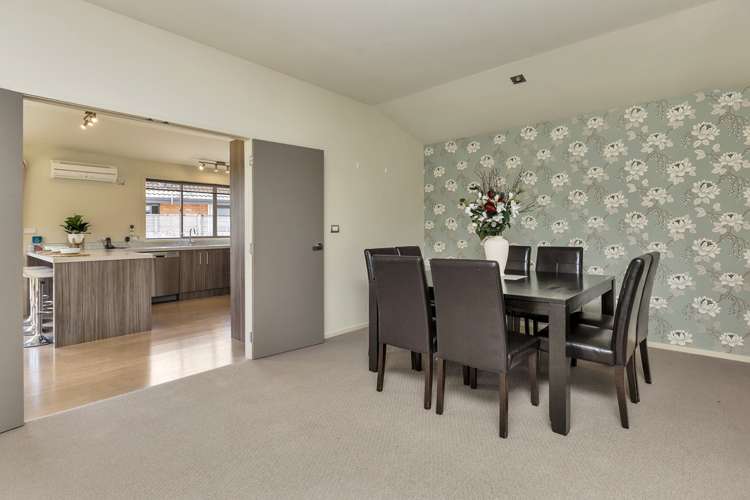 17 Conifer Grove Kamo_8